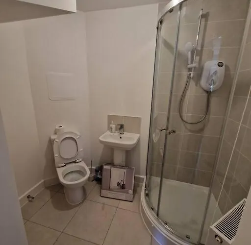 7 Burnby Close,leeds,ls14 1ga Leeds (West Yorkshire)